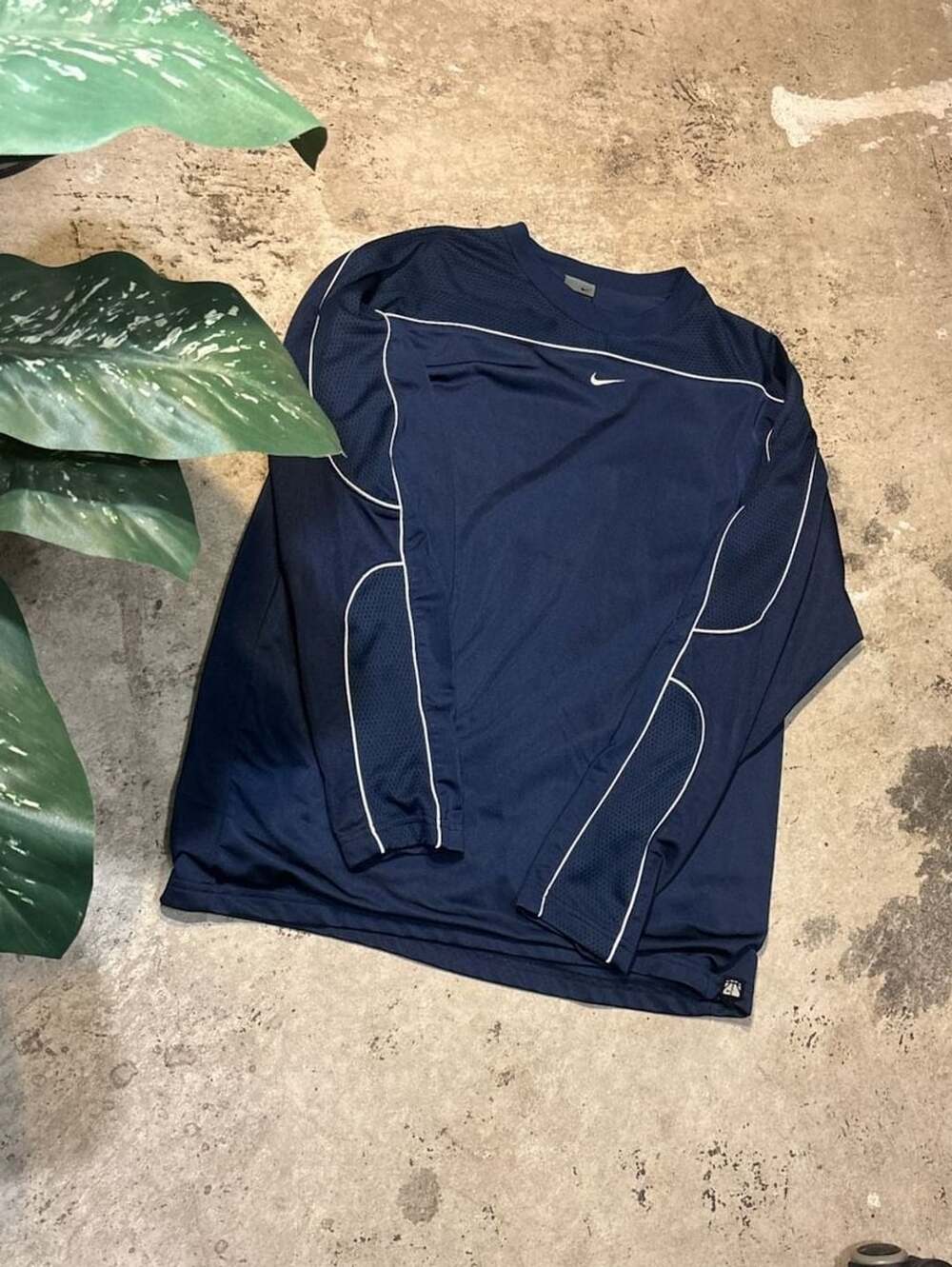 Vintage Nike Mesh Long Sleeve Basketball Warmup Top Navy Blue Size M